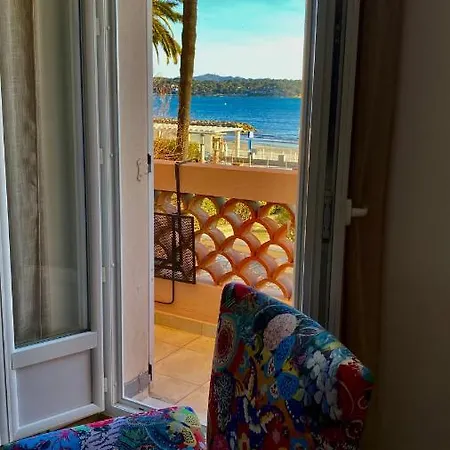 Appartement Standing Pieds Dans L'Eau 邦多勒